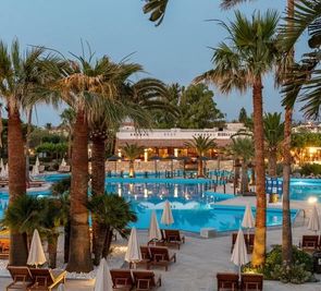Aquila Rithymna Beach