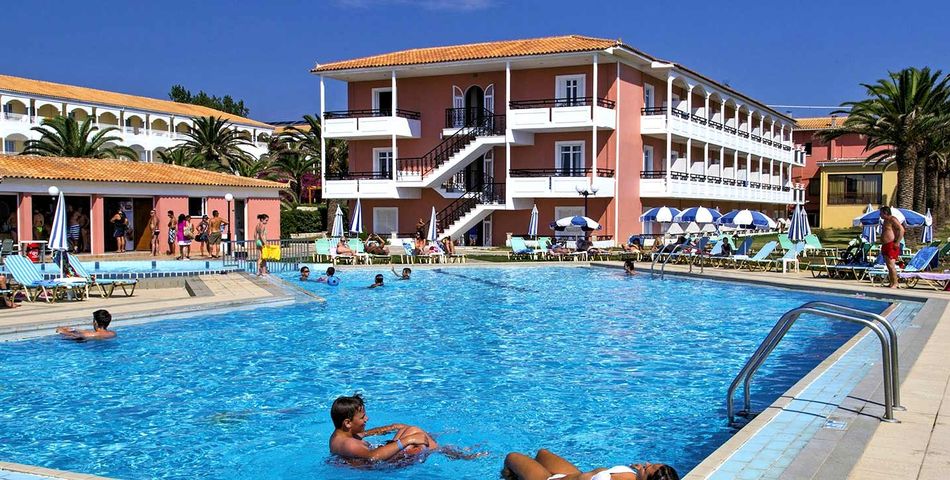 obiekt, teren hotelu, basen