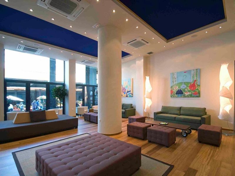Athens Center Square 3*