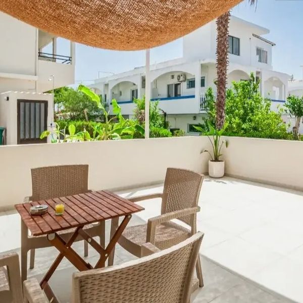 Atma Beach Rooms & Suites