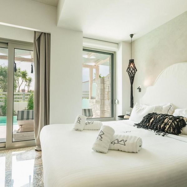 Blue Carpet Luxury Suites