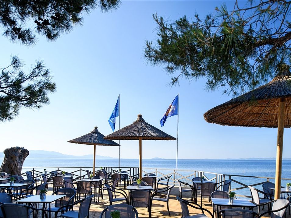 beach bar