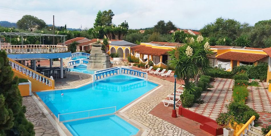 teren hotelu, basen