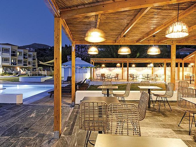 pool bar