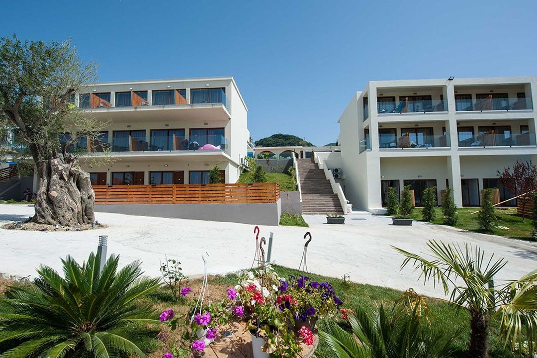 Brilliant Holiday Resort - budynek główny