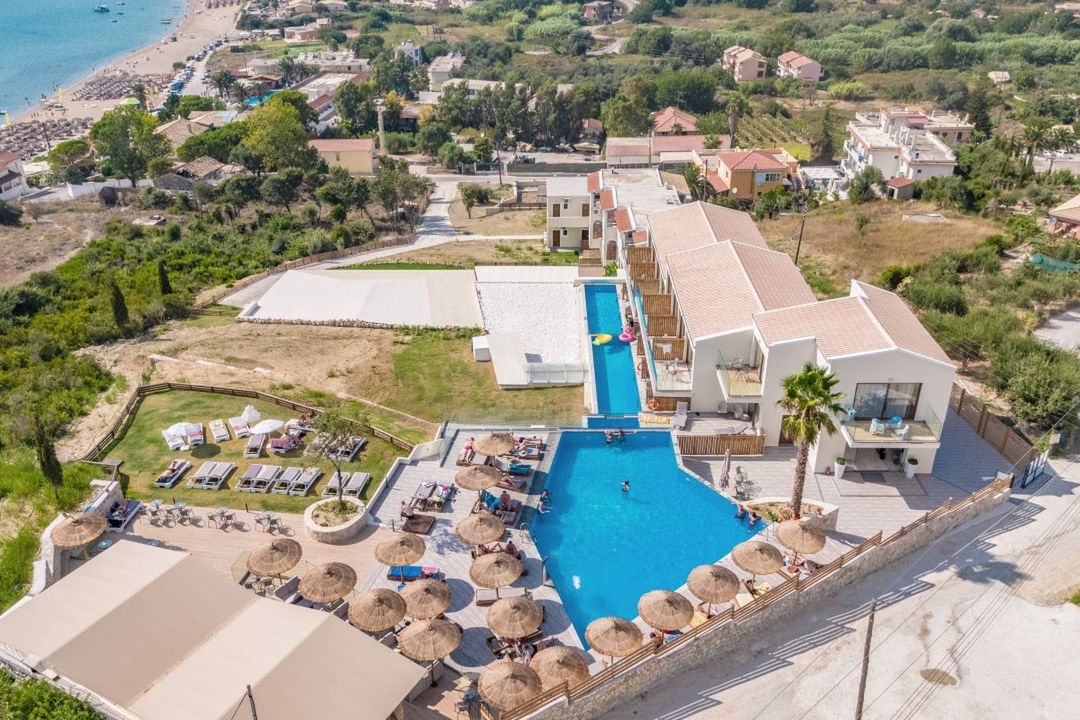 Brilliant Holiday Resort - teren hotelu