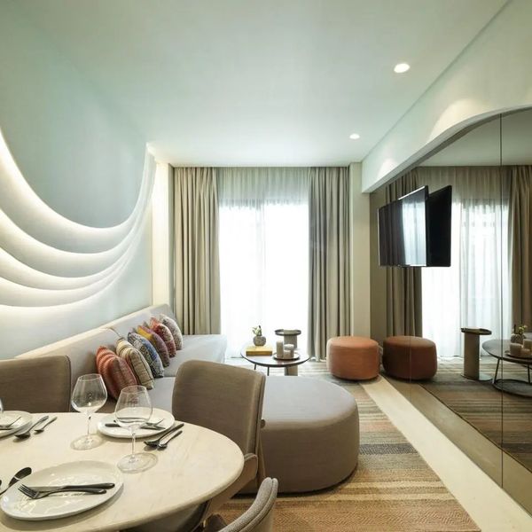 Brown Isla Corinthia