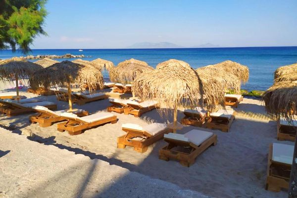 Cabana Blu & Suites