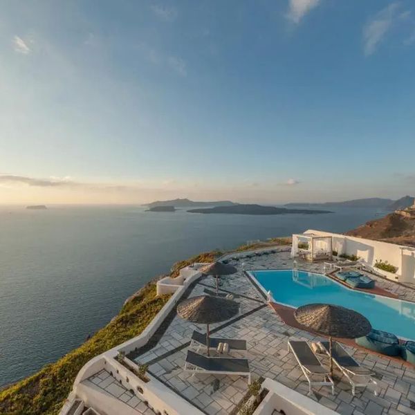 Caldera's Dolphin (Santorini)