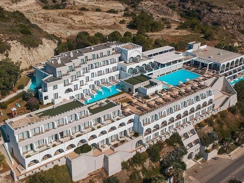 Calypso Palace 4*