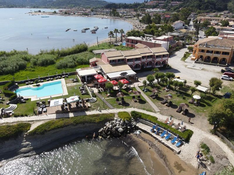 Canal D' Amour Village