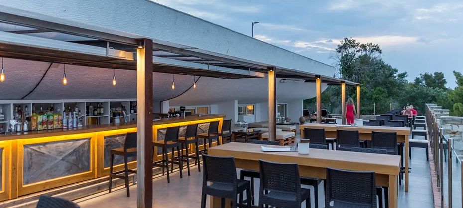 Canvas by Mitsis Alexander the Great (Kriopigi)