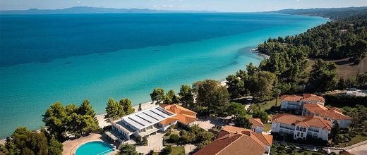 Canvas by Mitsis Alexander the Great (Kriopigi)