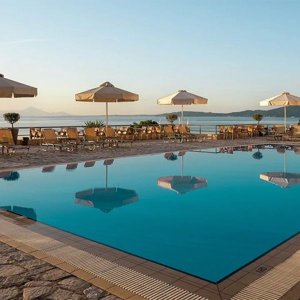 Canvas by Mitsis Belvedere (Agios Ioannis)