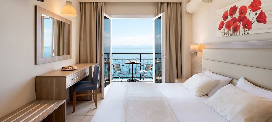 Canvas by Mitsis Belvedere (Agios Ioannis)