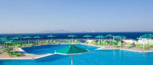 Canvas by Mitsis Family Village