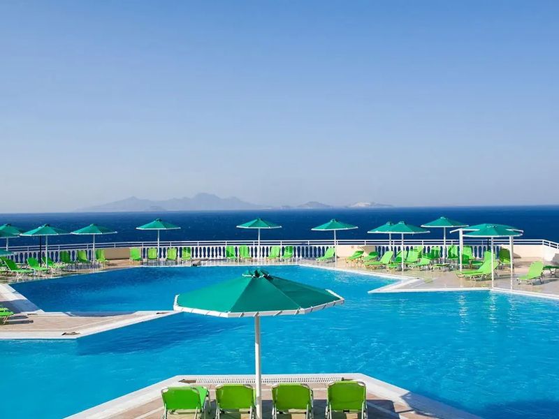 Canvas by Mitsis Family Village