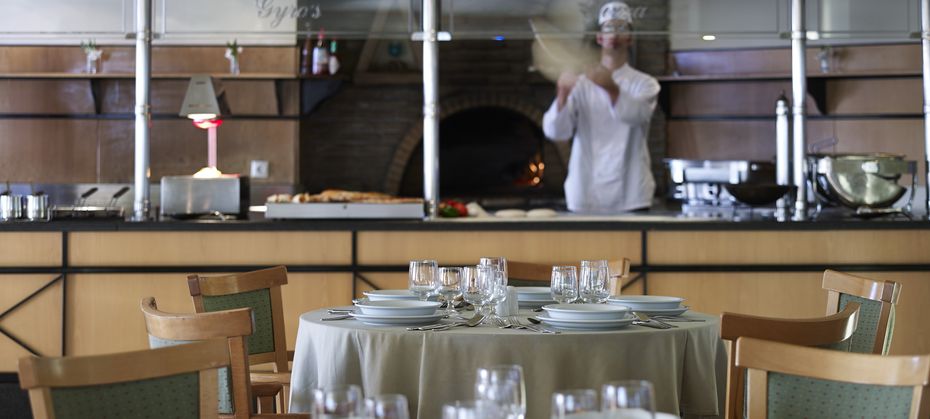 Canvas by Mitsis Family Village