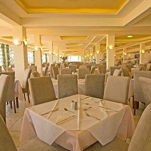 Canvas by Mitsis Messonghi - zdjęcie 4