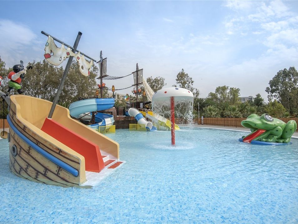 basen, aquapark, zjeżdżalnia, brodzik, dla dzieci