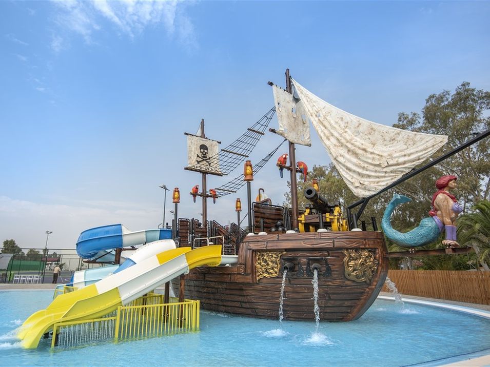 basen, aquapark, zjeżdżalnia, brodzik, dla dzieci