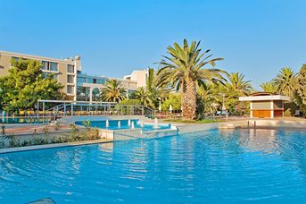 Caravia Beach & Bungalows