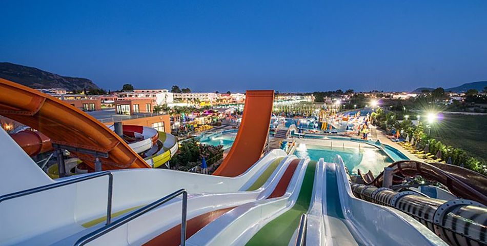 basen, aquapark, zjeżdżalnia