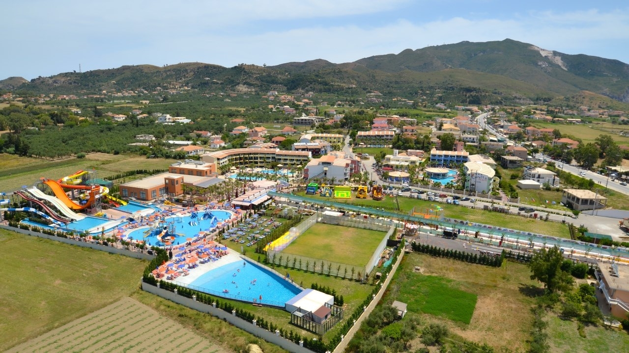 Caretta Beach (Kalamaki)