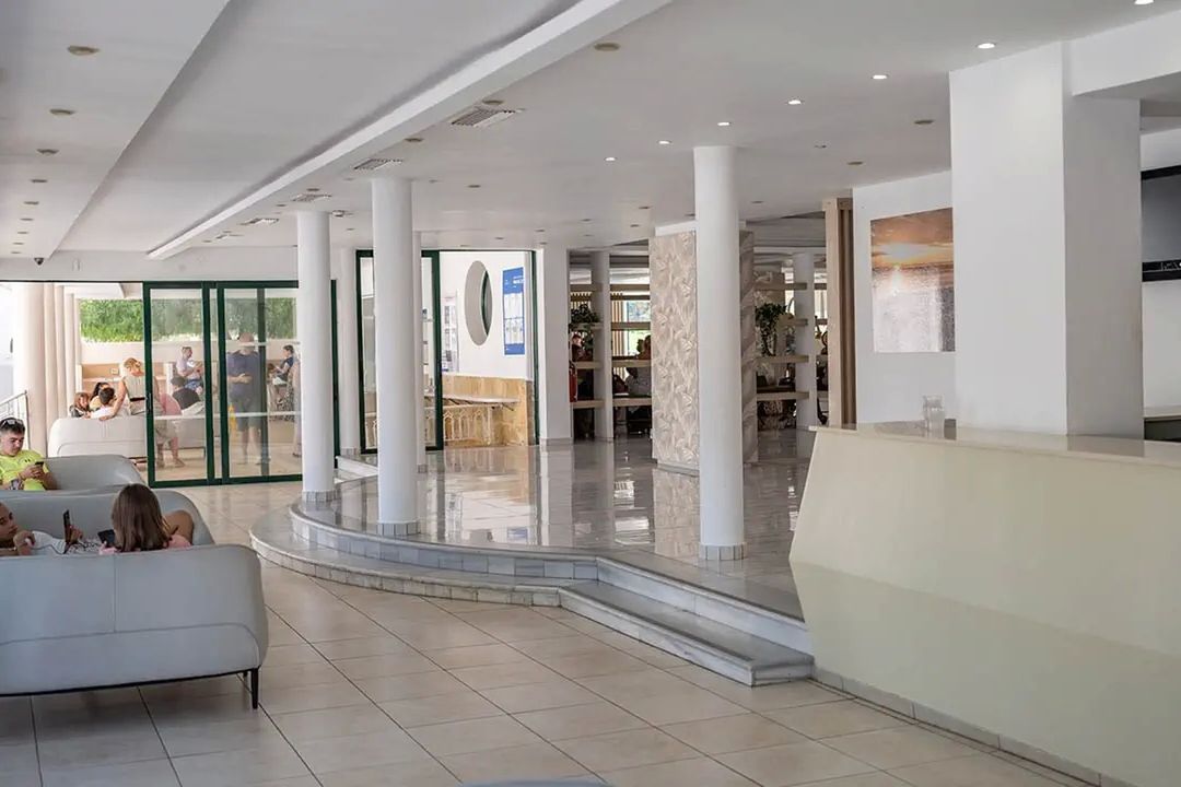 Caretta Beach (Kalamaki) - recepcja / lobby