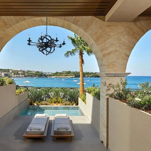 Castello Boutique Suites By The Sea