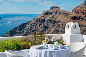 Cliff Side Suites