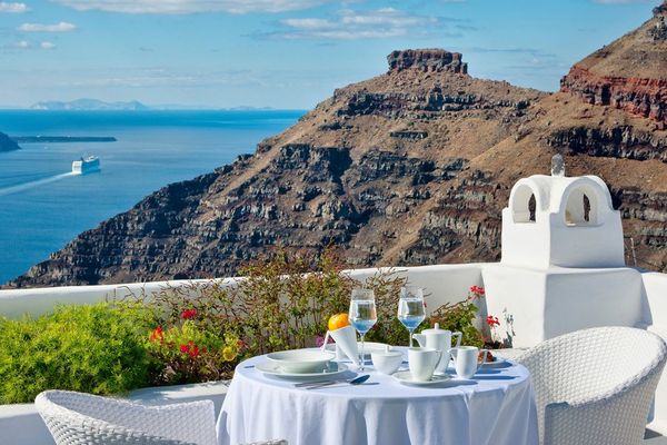 Cliff Side Suites