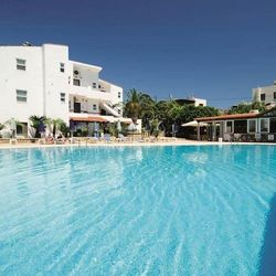 Coliseum Studios Apartments