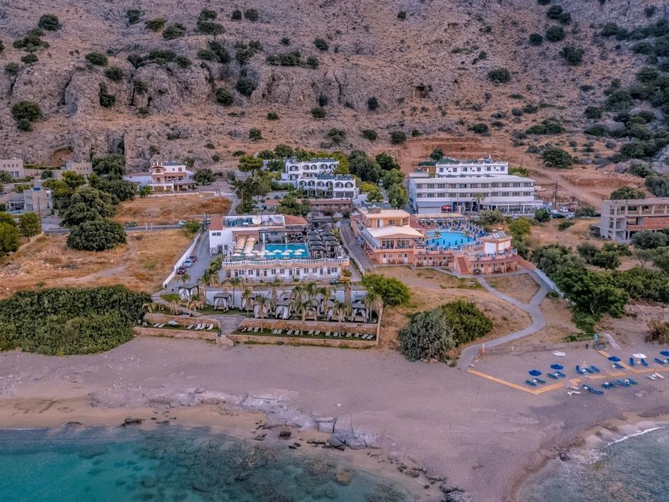 obiekt, teren hotelu