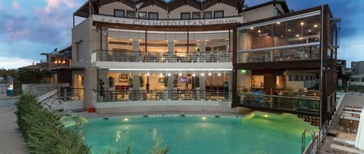 Cosmopolitan (Paralia)