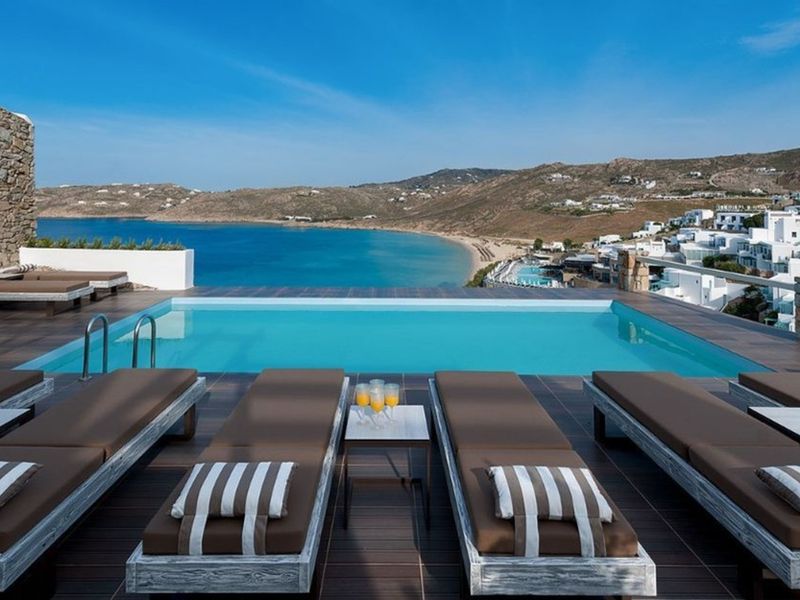 Cova Mykonos Suites