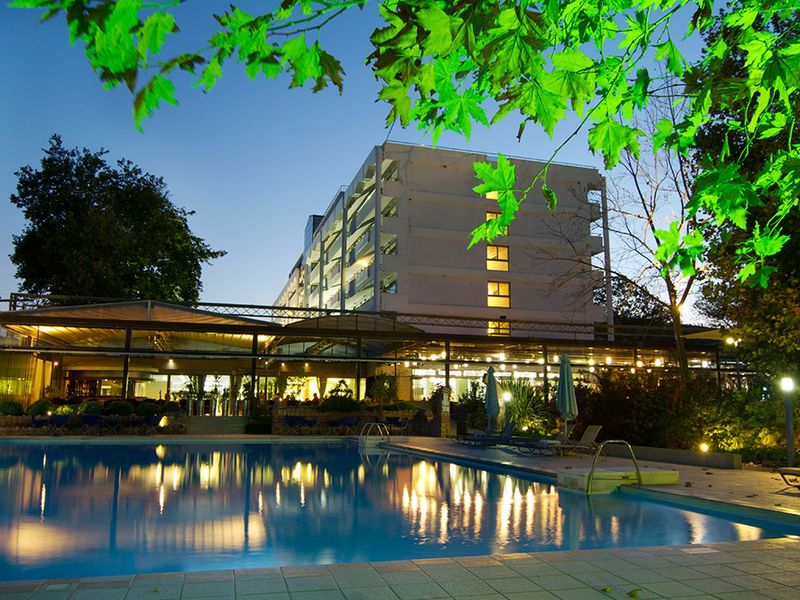 Cronwell Platamon Resort