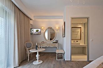 Delfina Tropic Beach