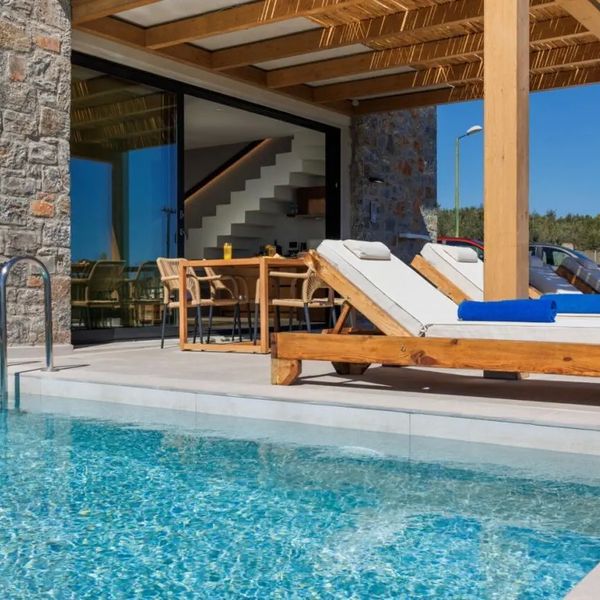 Deos Luxury Suites