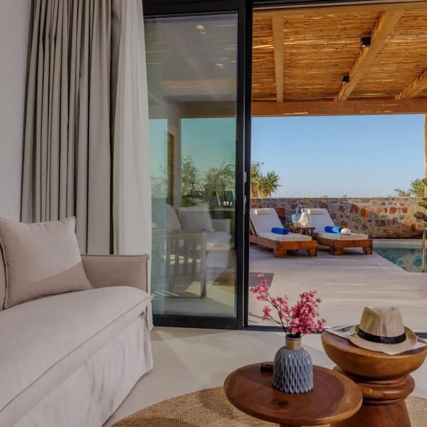 Deos Luxury Suites