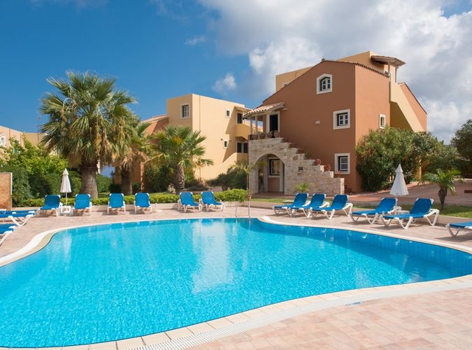 Dia Apartments