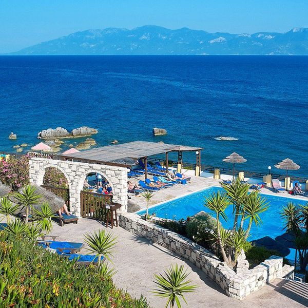 Dimitra Beach Hotel & Suites