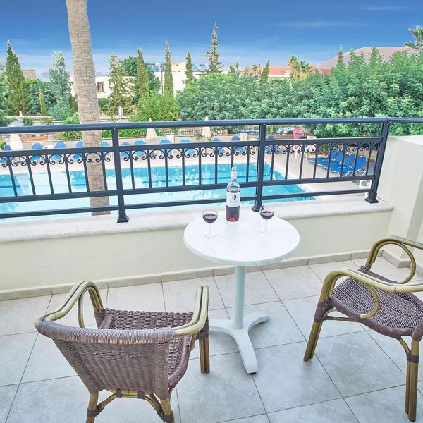 Dionysos Apartments and Studios