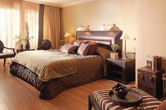Divani Caravel