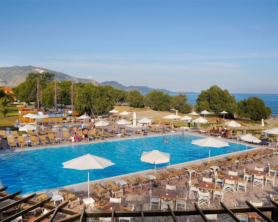 Domes Aulus Zante Autograph Collection