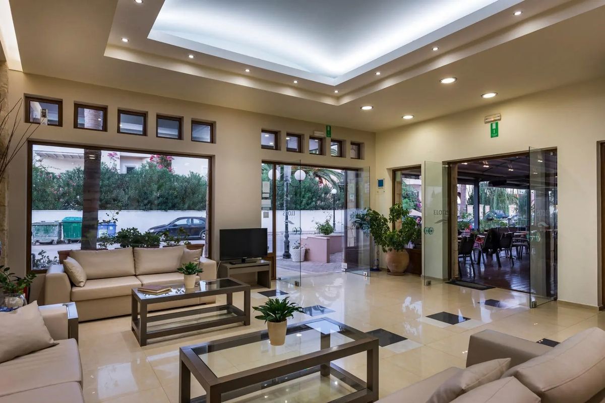 Elotis Suites - recepcja / lobby