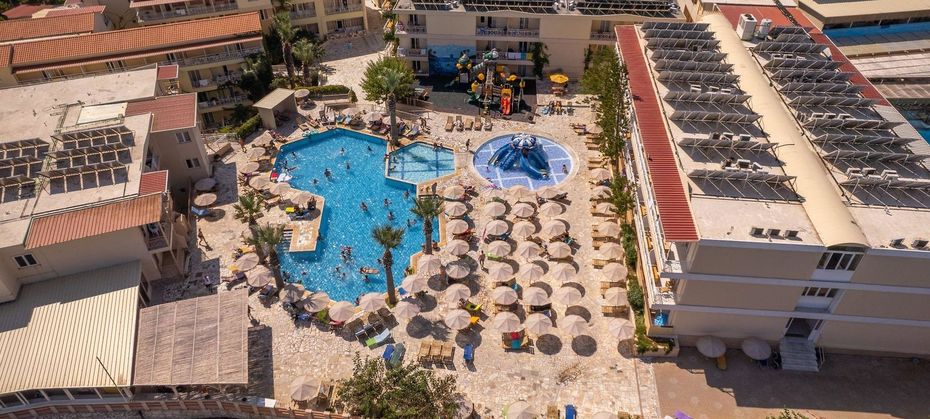 Eri Beach & Village
