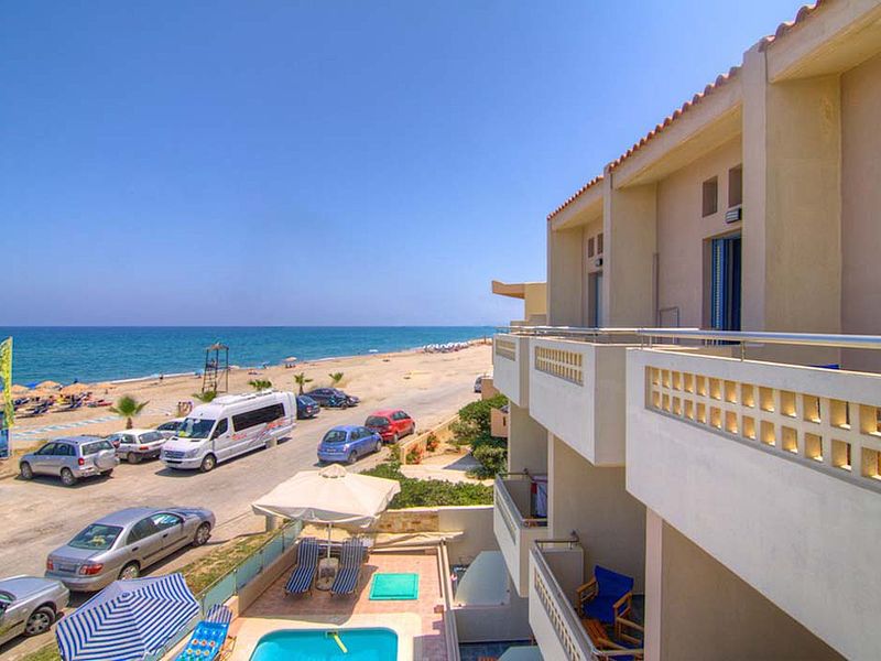 Esperia Beach
