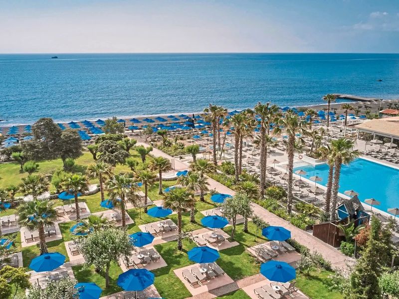 Esperides Beach Family Resort 4*