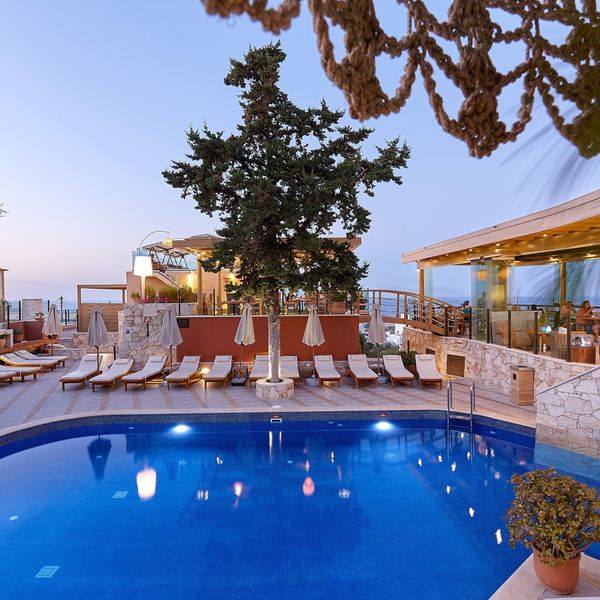 Grecja na 7 dni w kwietniu: 2⋆ hotel od 5 437 zł